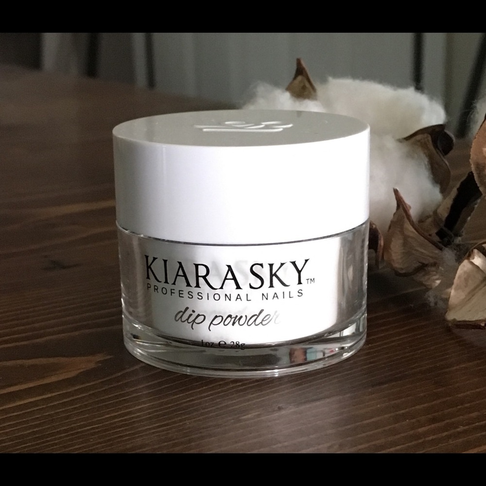 Natural Kiara Sky Dipping Powder